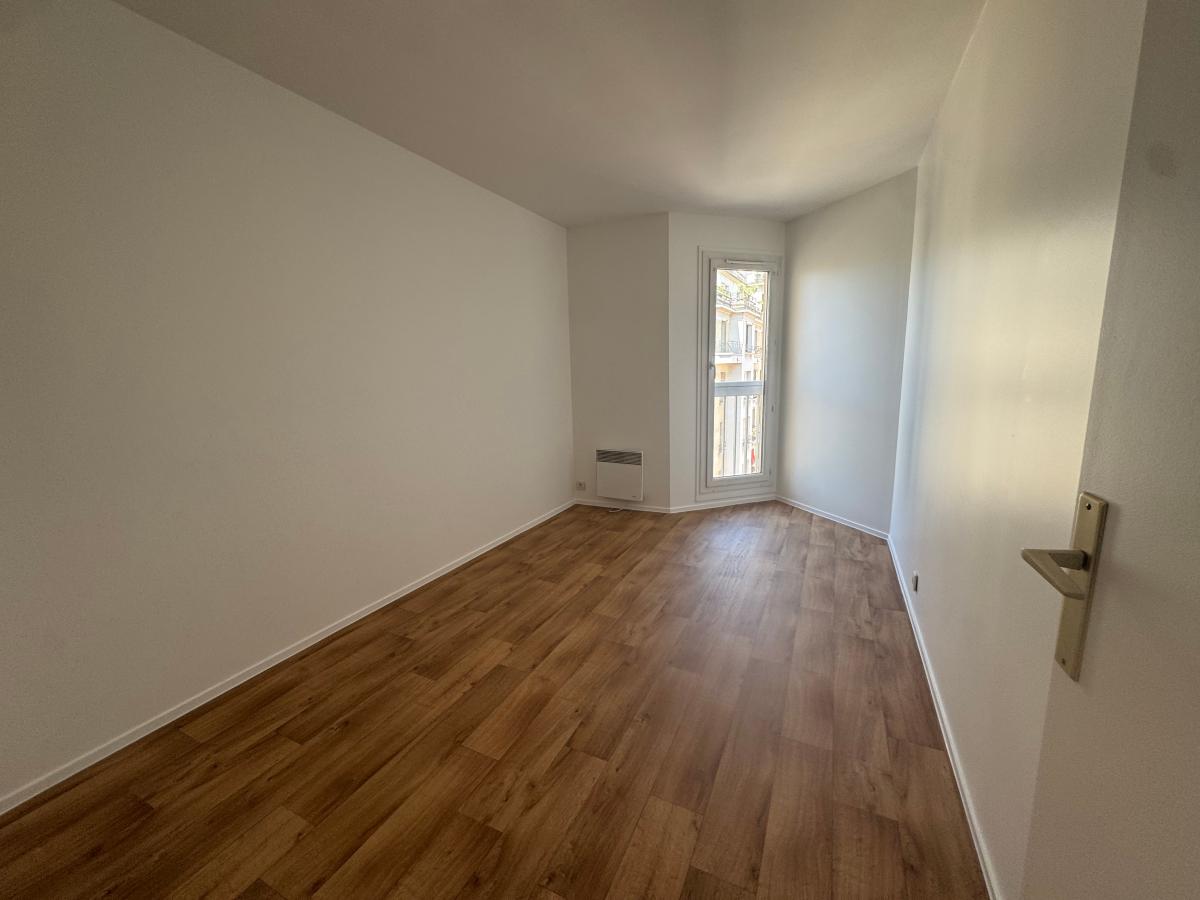
																																							3 pièces - 
																																						5ème étage - 69m² - 586 500 € - Photo #5