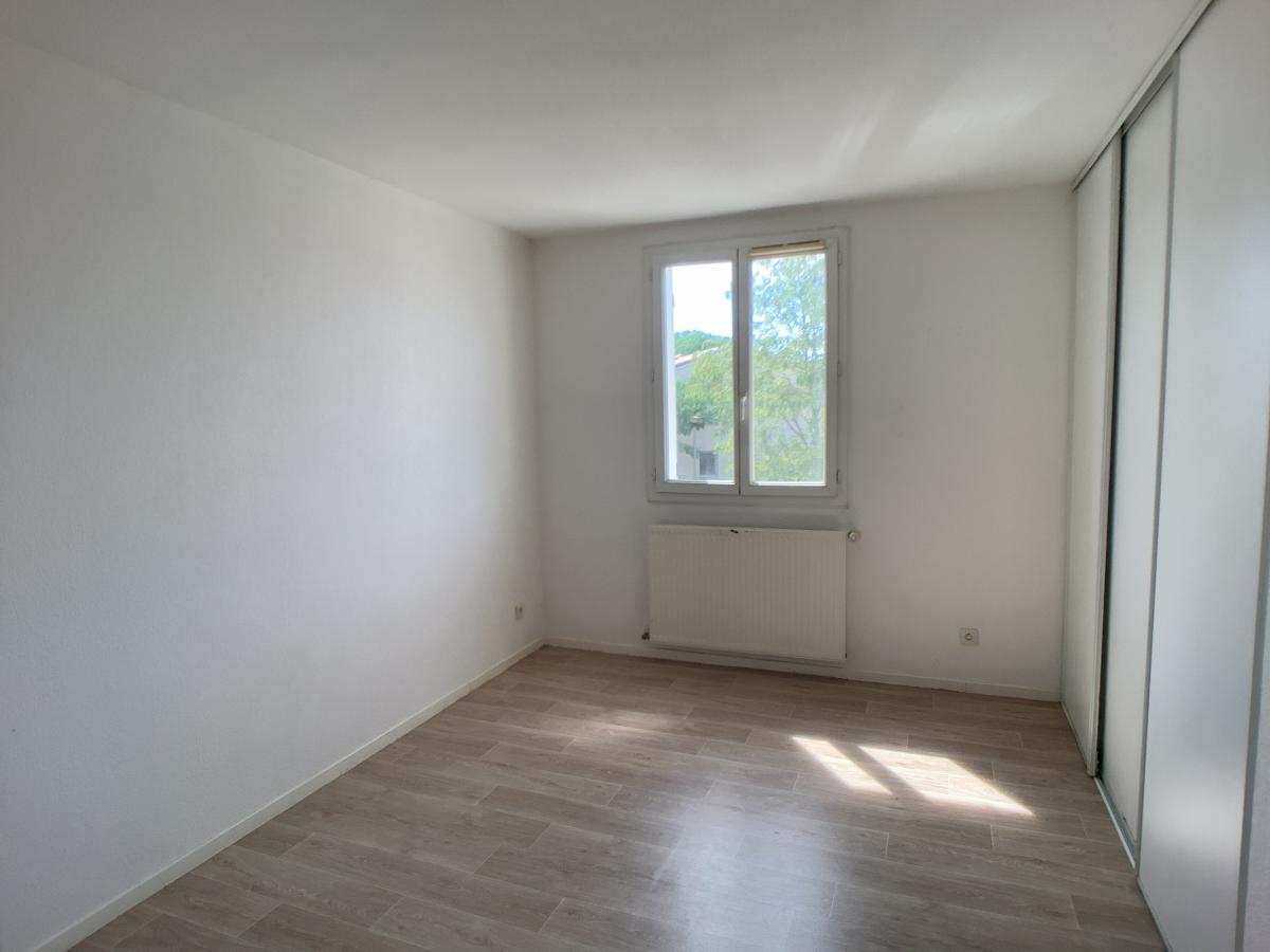 5 pièces - RDC - 113m² - 295 000 € - Photo #3
