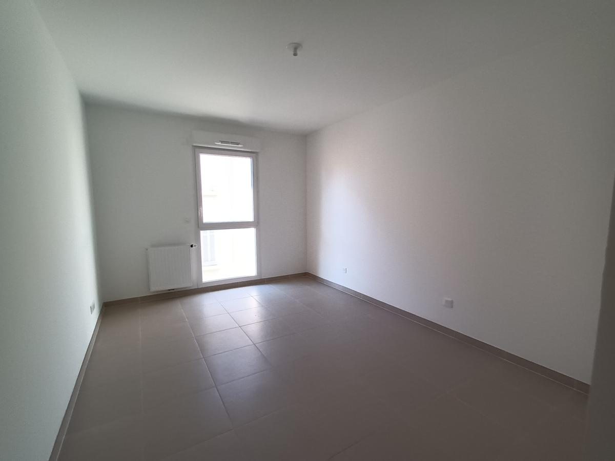 2 pièces - 4ème étage - 41m² - 741,33 € - Photo #4