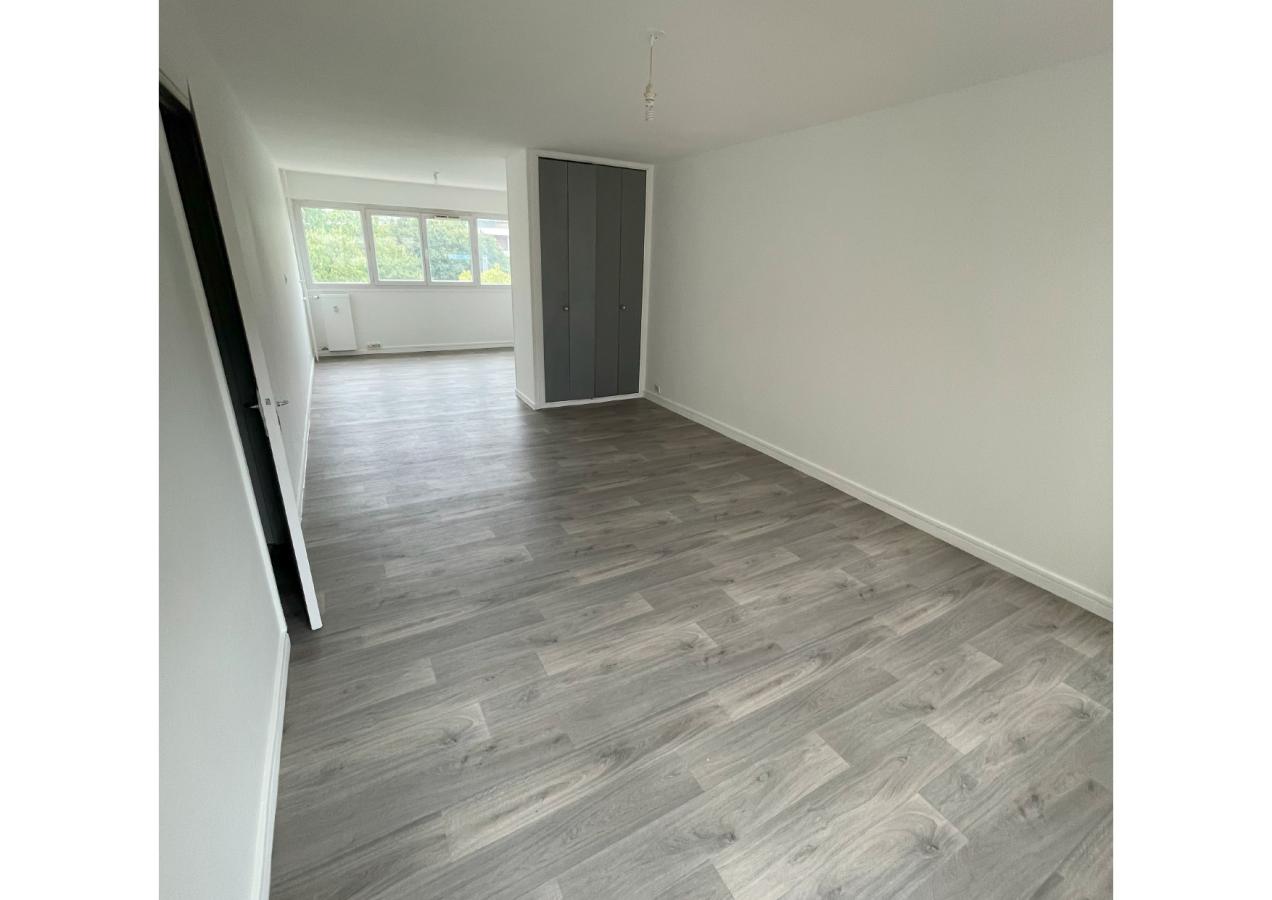 4 pièces - 2ème étage - 78m² - 814,75 € - Photo #4
