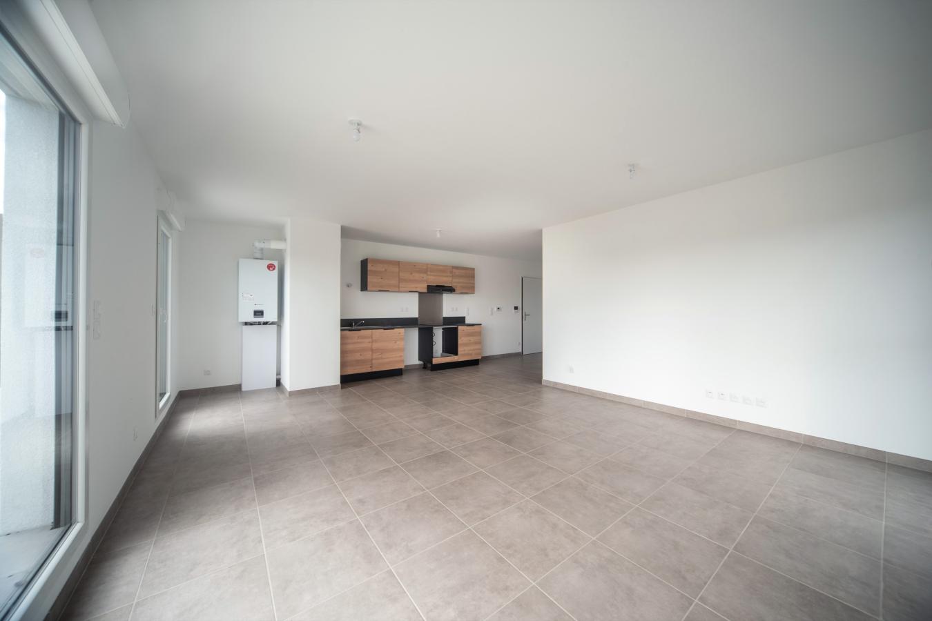 4 pièces - 3ème étage - 96m² - 1 182,37 € - Photo #3