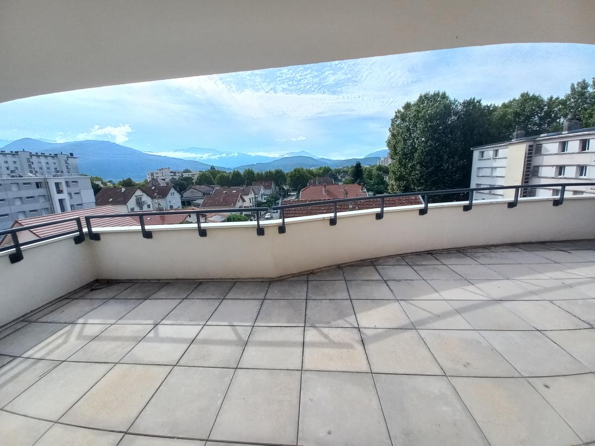 
																																							4 pièces - 
																																						4ème étage - 86m² - 1 008,19 € - Photo #3