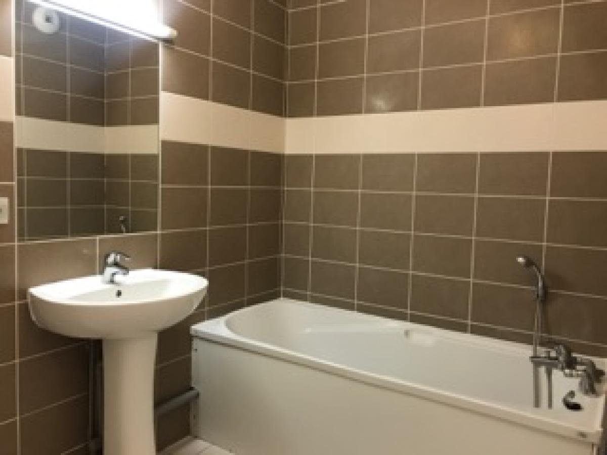 
																			3 pièces - 
																		1er étage - 65m² - 899,99 € - Photo #6