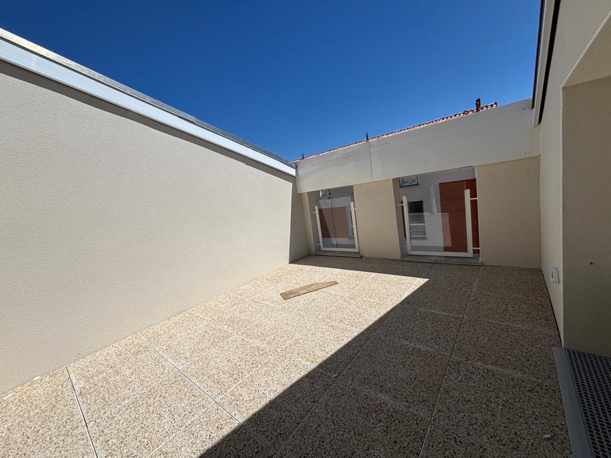 
																			4 pièces - 
																		1er étage - 103m² - 1 099,93 € - Photo #1
