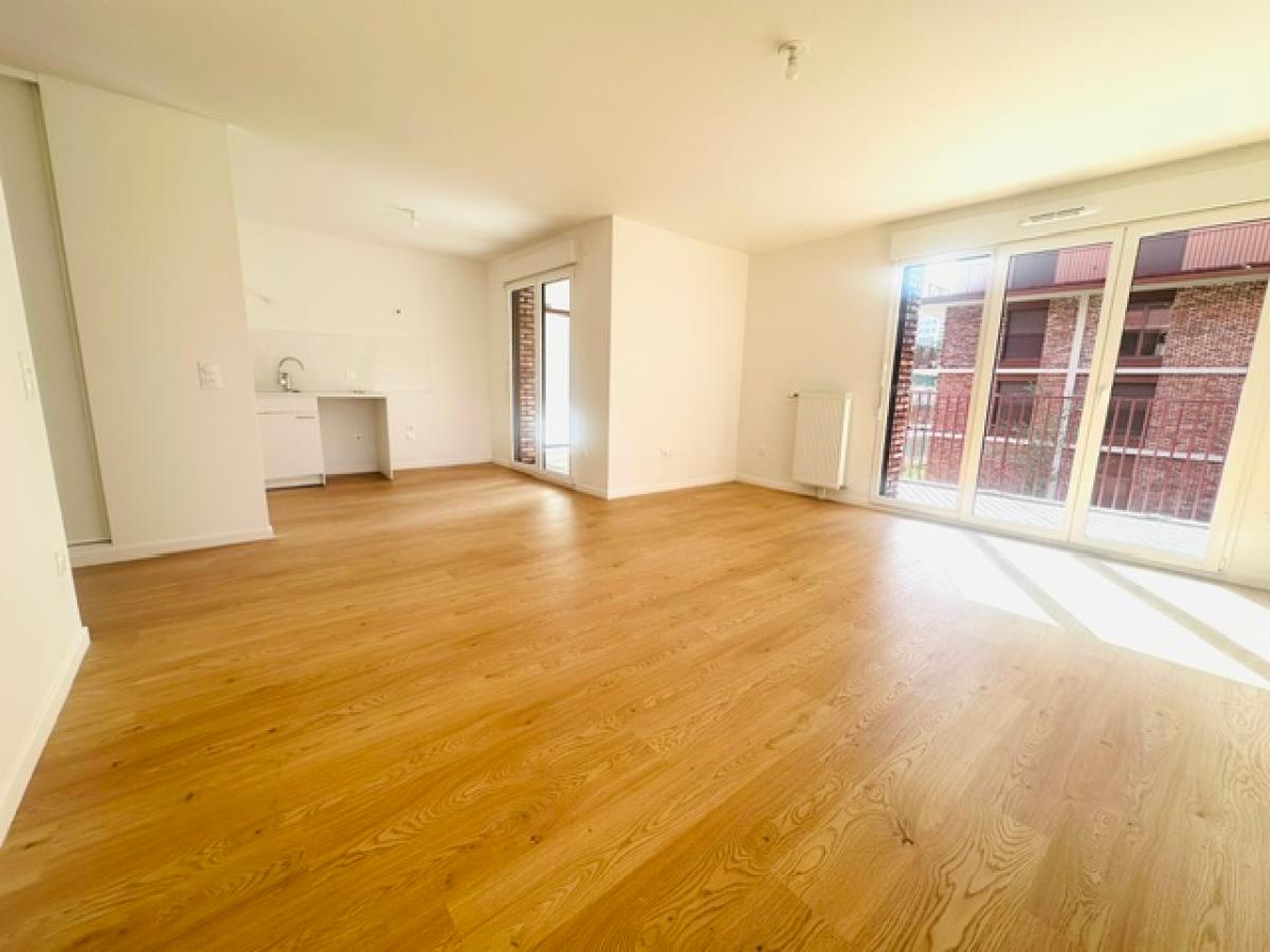 4 pièces - 1er étage - 87m² - 1 523,42 € - Photo #4