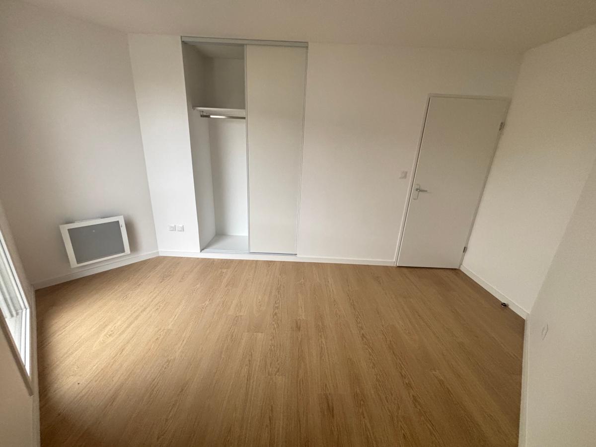 
																			3 pièces - 
																		1er étage - 73m² - 778,60 € - Photo #5