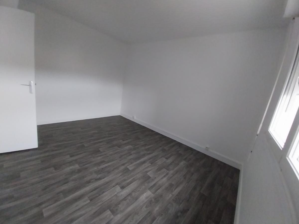 
																			3 pièces - 
																		4ème étage - 61m² - 249 000 € - Photo #4