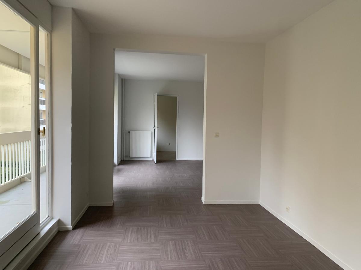
																																							2 pièces - 
																																						2ème étage - 55m² - 145 000 € - Photo #2