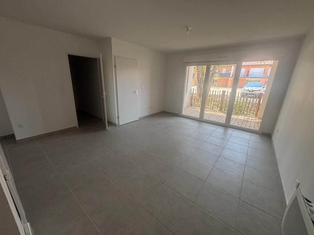 
																																							2 pièces - 
																																						RDC - 47m² - 548,10 € - Photo #3