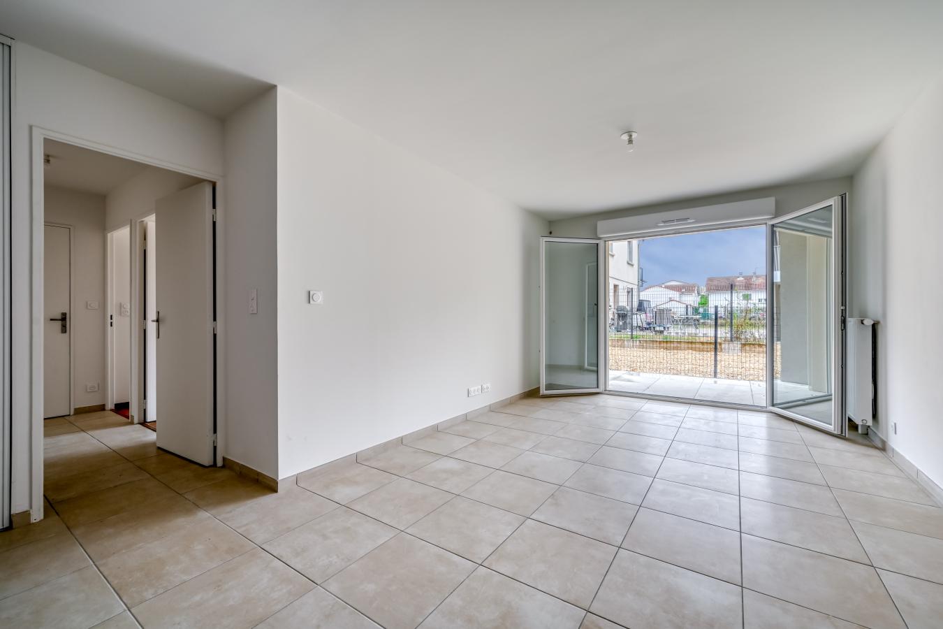 3 pièces - 1er étage - 64m² - 905,27 € - Photo #1