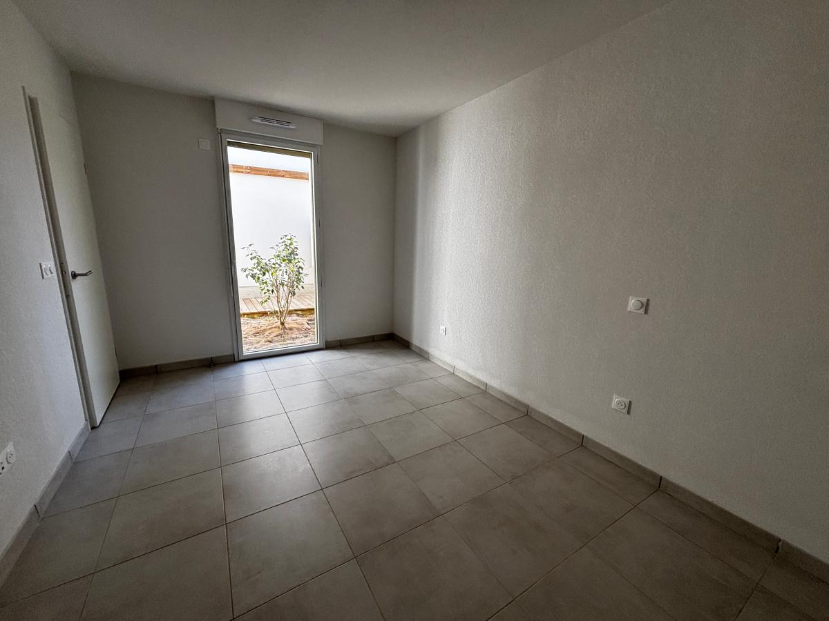 
																																							4 pièces - 
																																						RDC - 85m² - 884,77 € - Photo #4