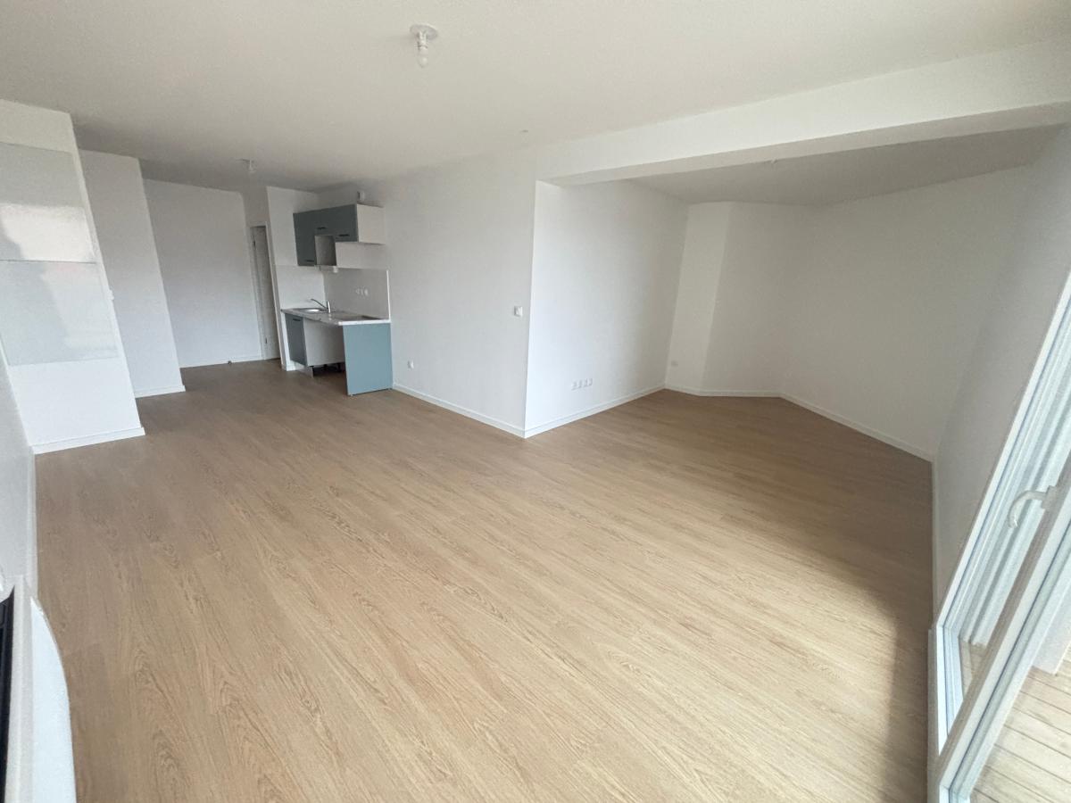 
																			3 pièces - 
																		1er étage - 73m² - 778,60 € - Photo #1