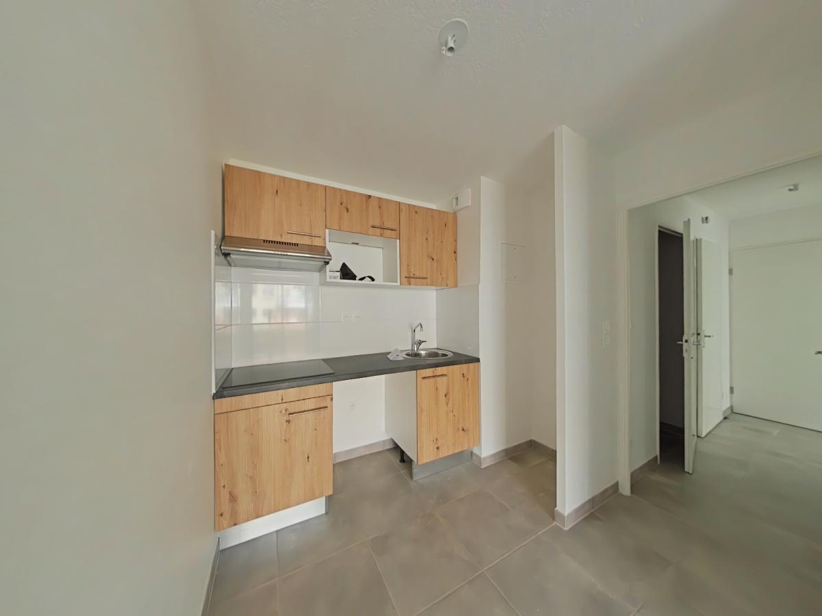 
																			2 pièces – 
																		1er étage – 45m² - 571,71 € - Photo #2