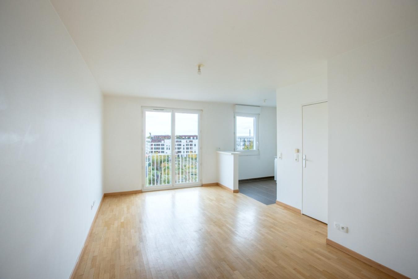 
																																							2 pièces - 
																																						5ème étage - 48m² - 1 426,21 € - Photo #2