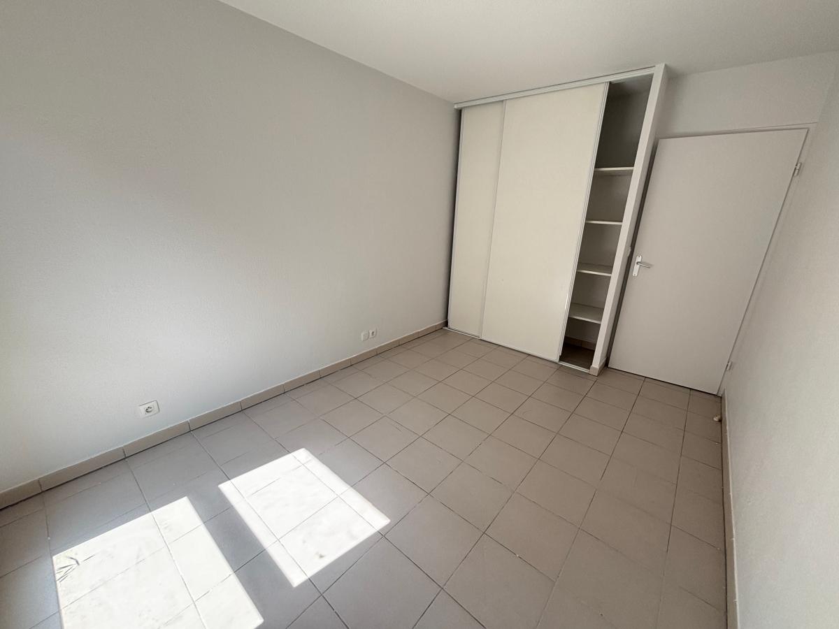 
																																							3 pièces - 
																																						RDC - 57m² - 782,39 € - Photo #5