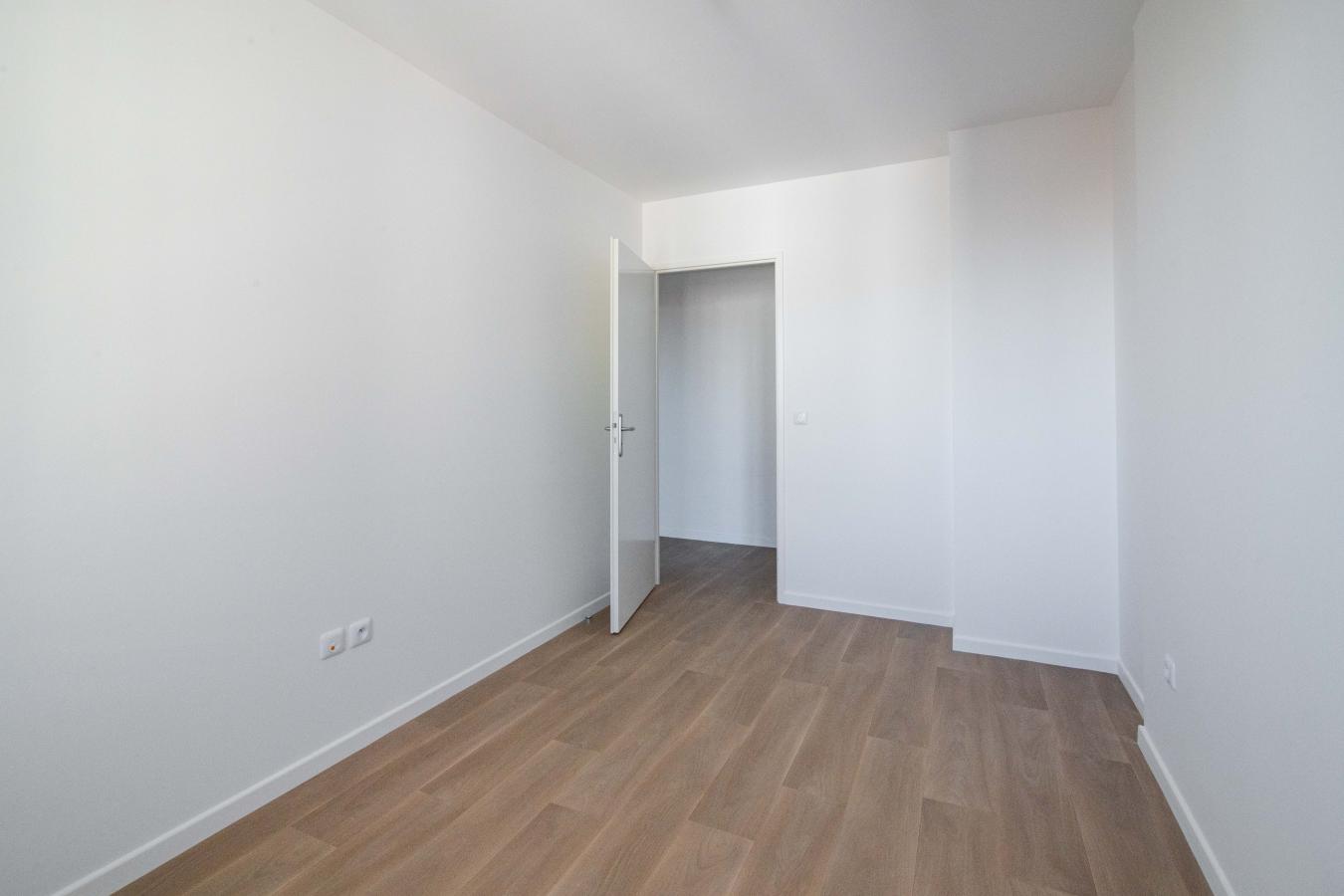 
																																							3 pièces - 
																																						2ème étage - 64m² - 1 178,99 € - Photo #4
