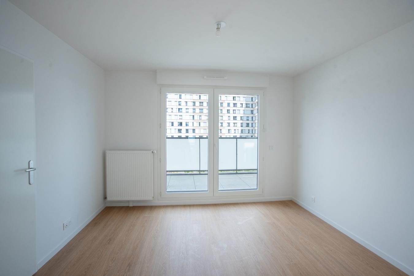 4 pièces - 6ème étage - 95m² - 1 999,24 € - Photo #3