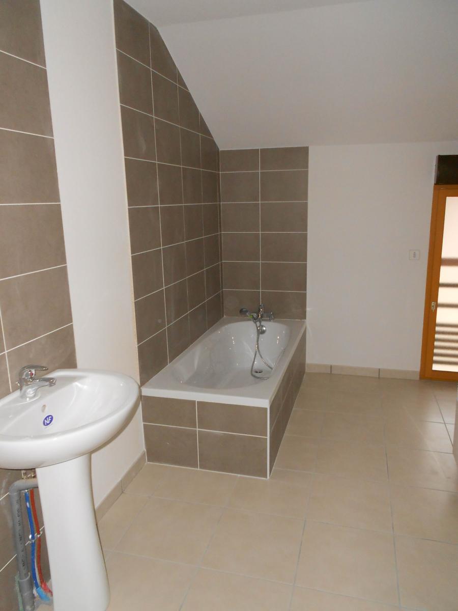
																																							4 pièces - 
																																						RDC - 108m² - 1 092,98 € - Photo #5
