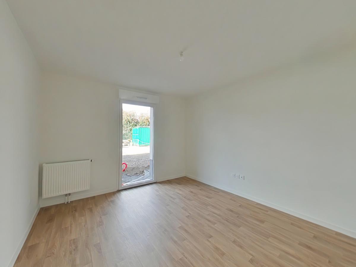 
																																							2 pièces - 
																																						RDC - 47m² - 848,55 € - Photo #2