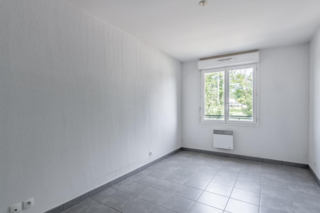 
																			3 pièces – 
																		1er étage – 60m² - 180 000 € - Photo #4