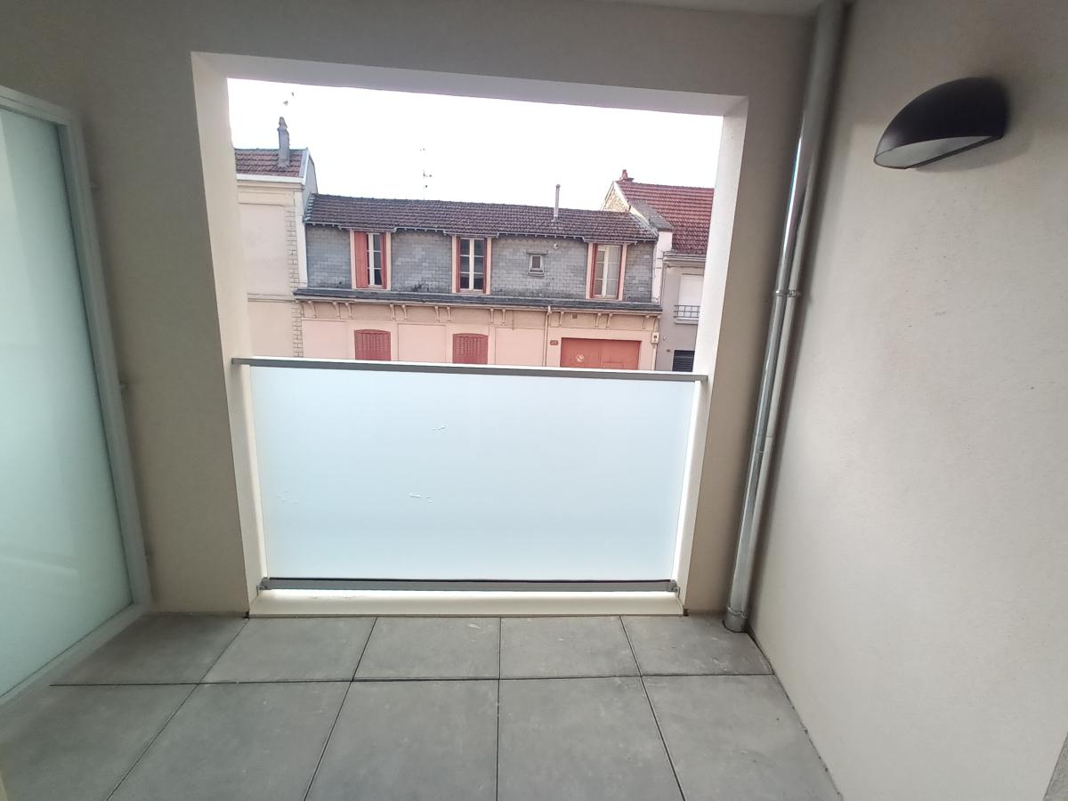 
																			2 pièces - 
																		2ème étage - 41m² - 641,70 € - Photo #6