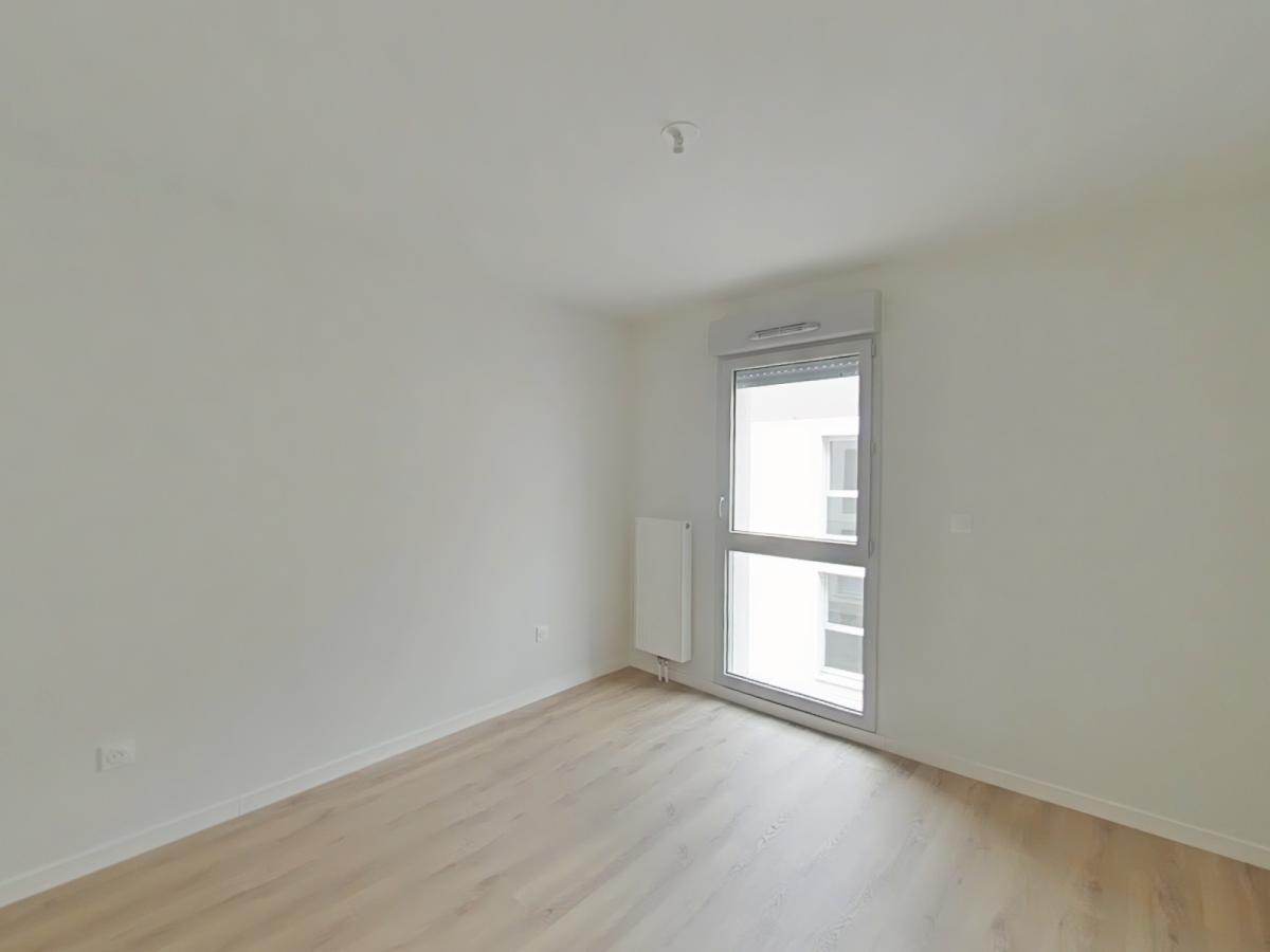 
																			3 pièces - 
																		1er étage - 64m² - 894,23 € - Photo #2