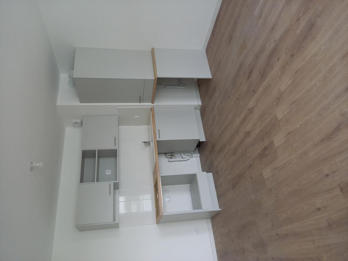 2 pièces - 3ème étage - 41m² - 565,04 € - Photo #3