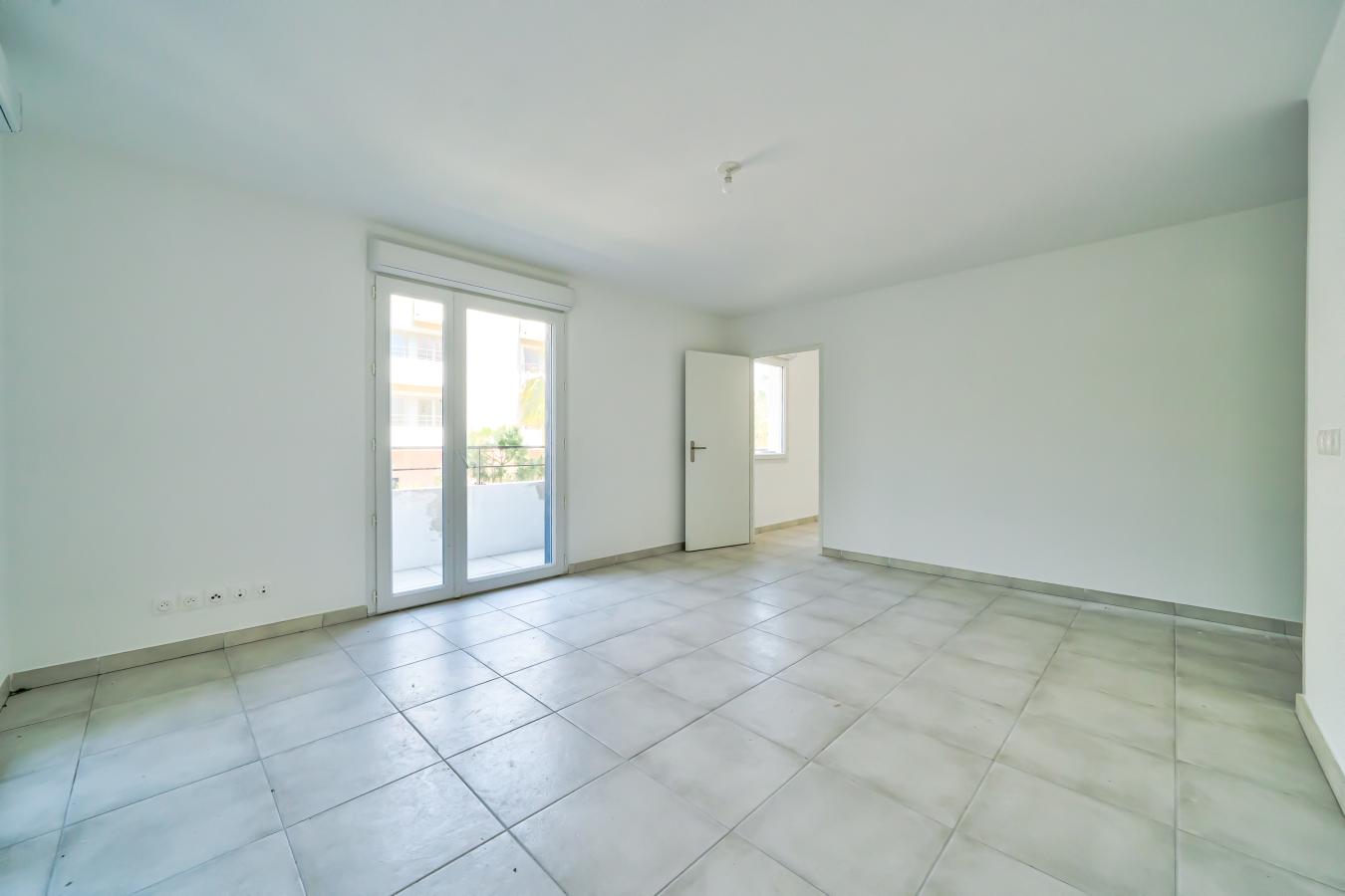 3 pièces - 1er étage - 65m² - 1 167,58 € - Photo #5