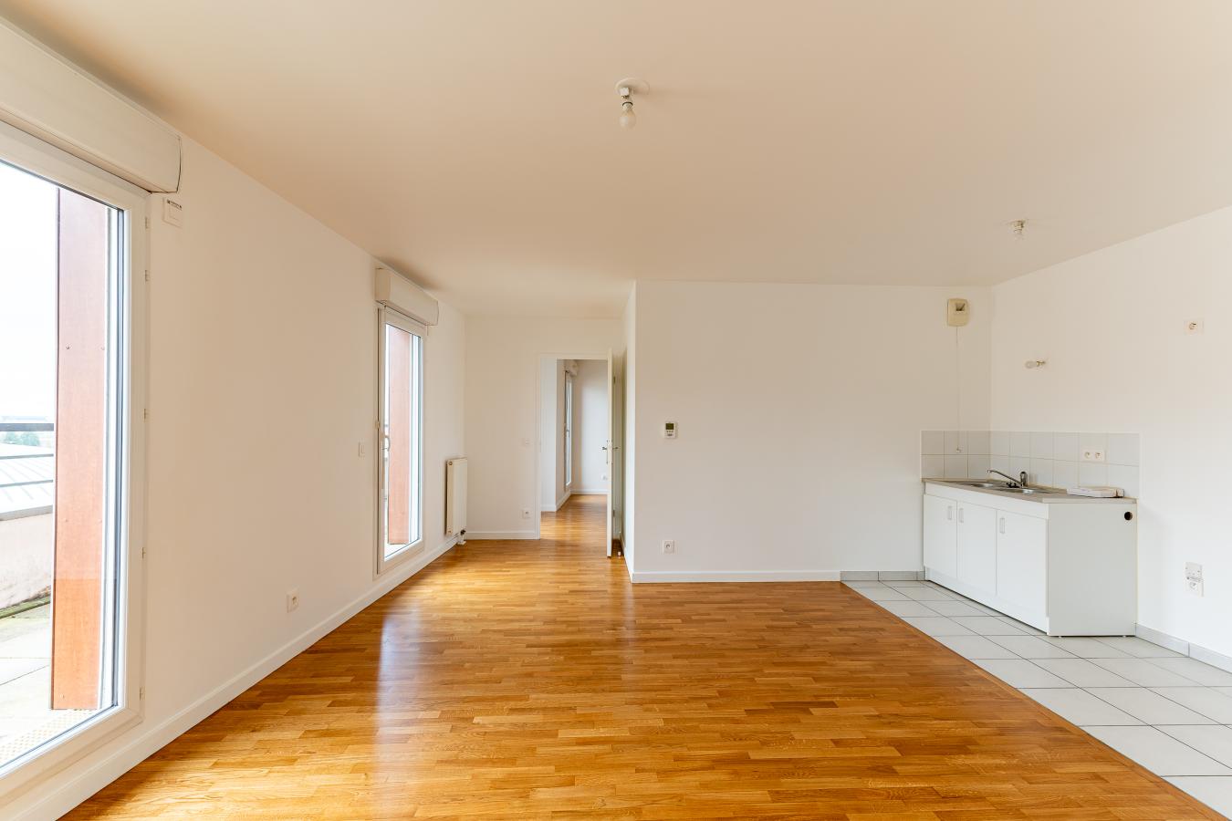 
																			2 pièces - 
																		4ème étage - 48m² - 173 800 € - Photo #2