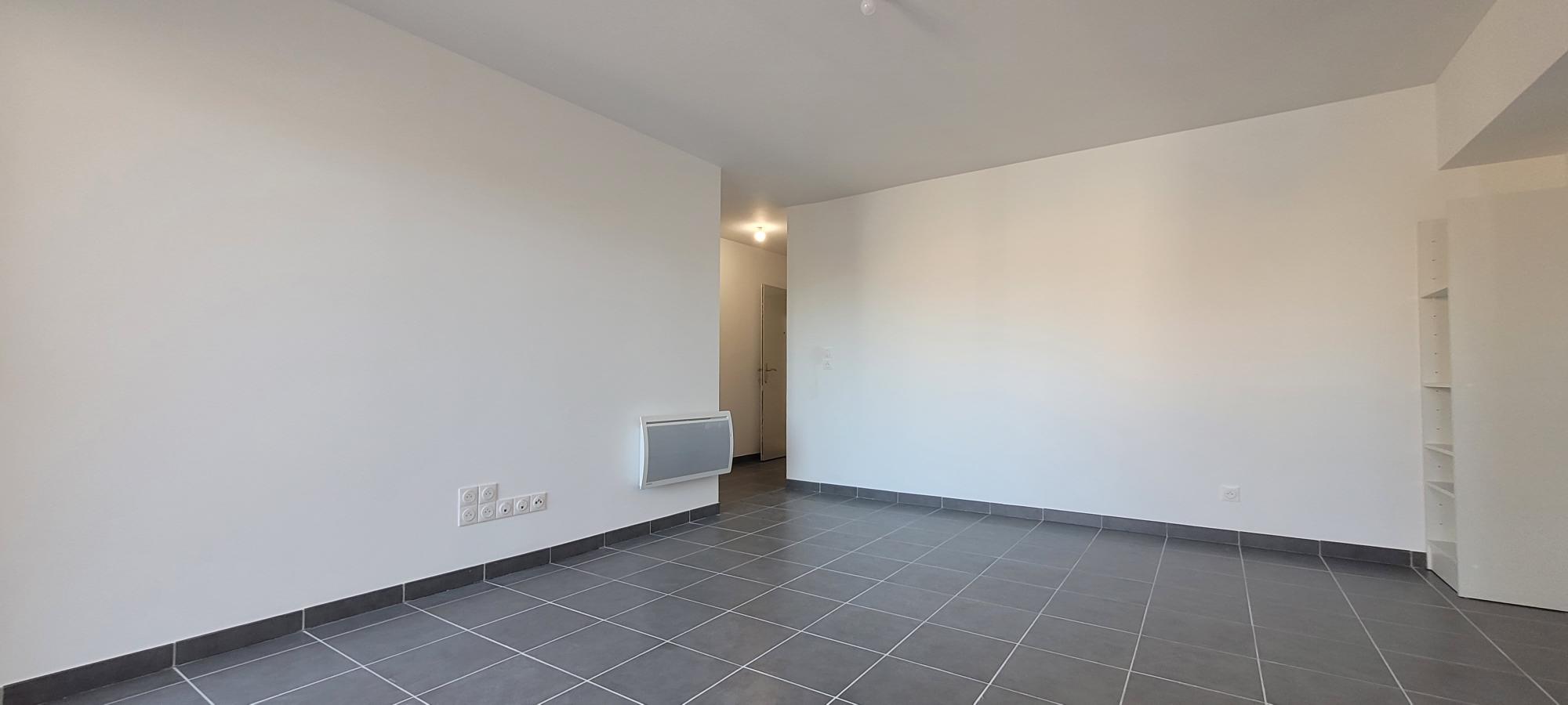 
																																							2 pièces - 
																																						2ème étage - 47m² - 847,02 € - Photo #1