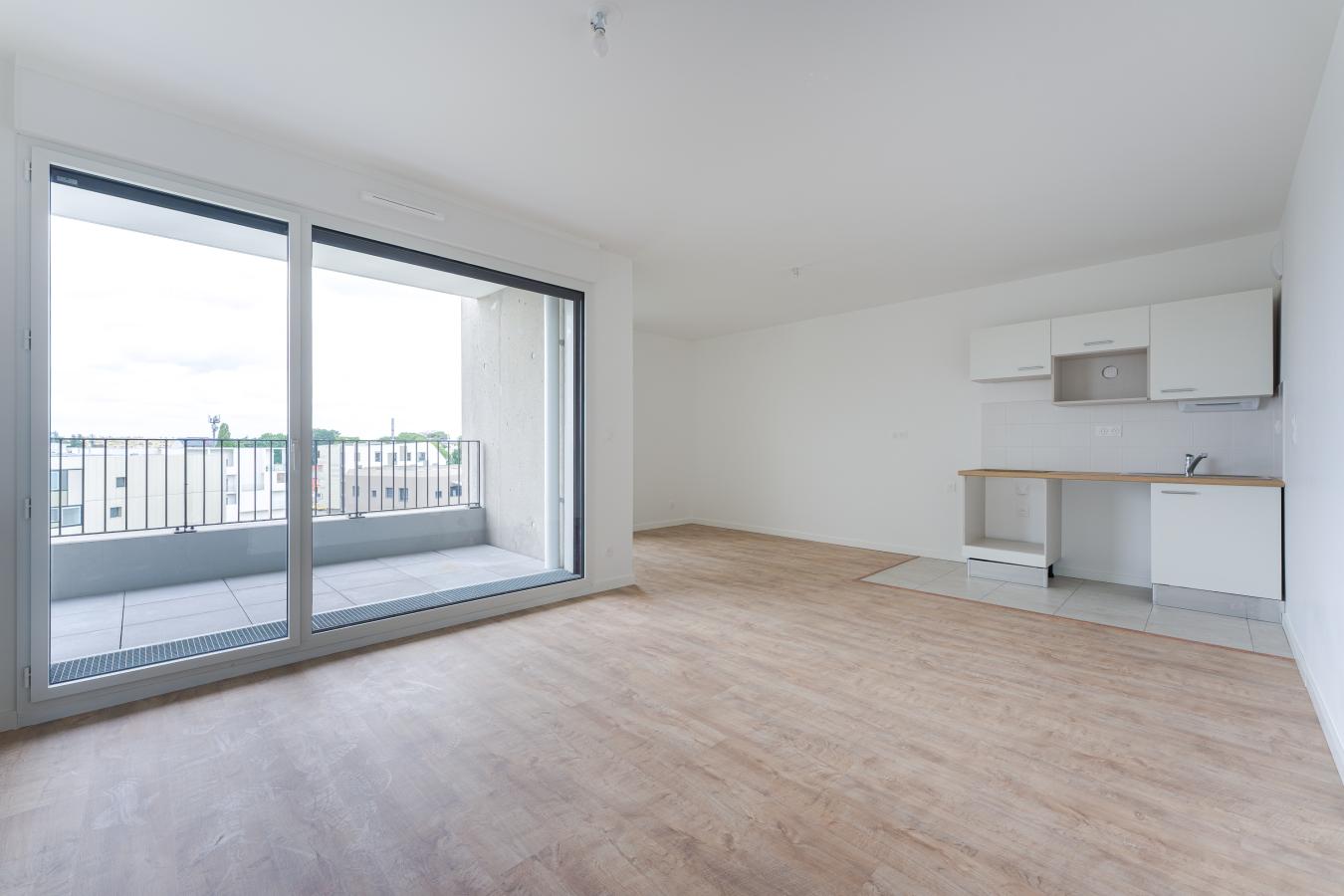 
																																							3 pièces - 
																																						8ème étage - 70m² - 1 048,99 € - Photo #2