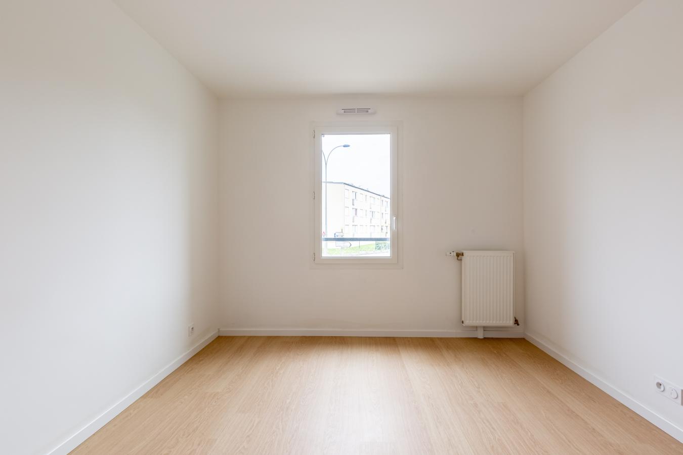 
																																							3 pièces - 
																																						1er étage - 66m² - 1 015,87 € - Photo #4