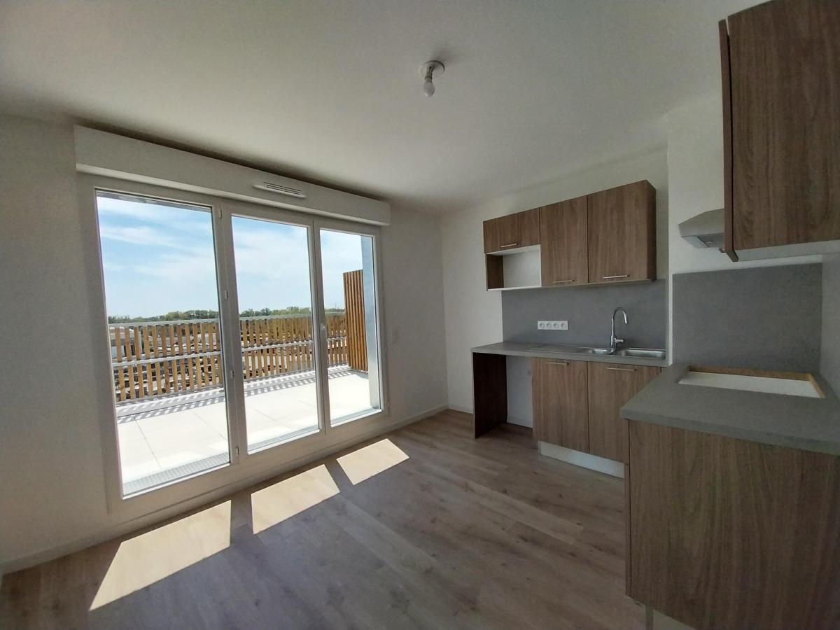 
																																							3 pièces - 
																																						4ème étage - 66m² - 848,47 € - Photo #3