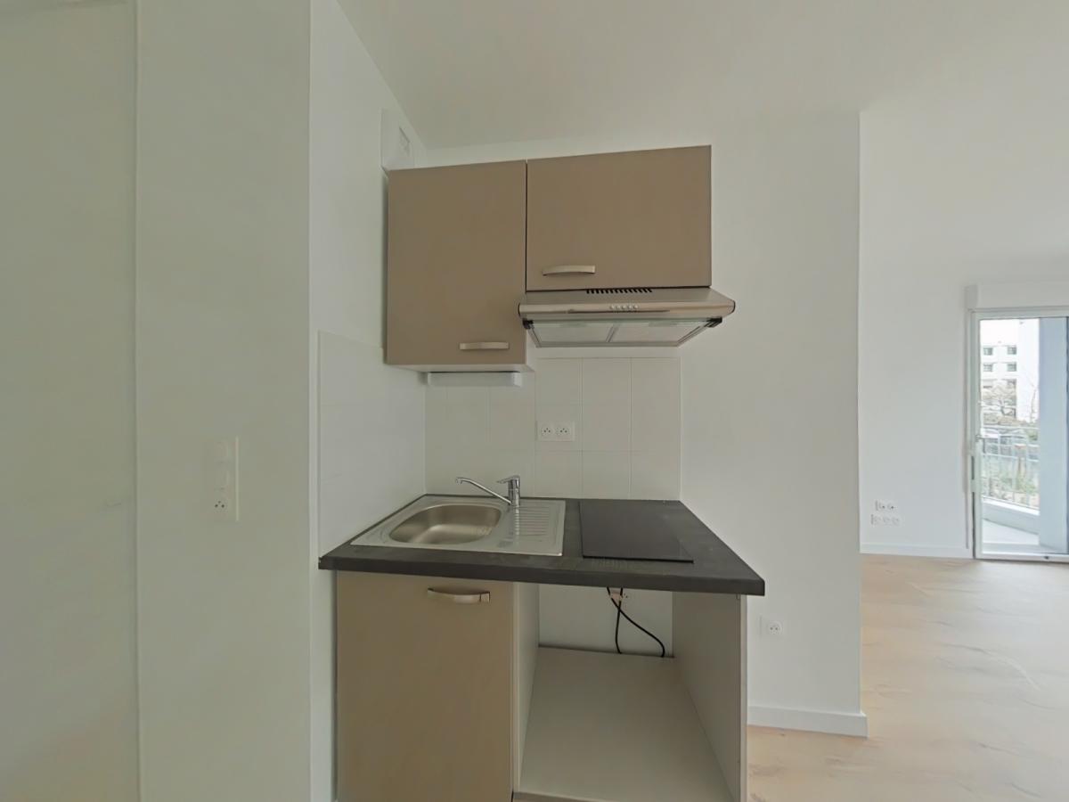 
																			2 pièces - 
																		1er étage - 42m² - 740,05 € - Photo #3