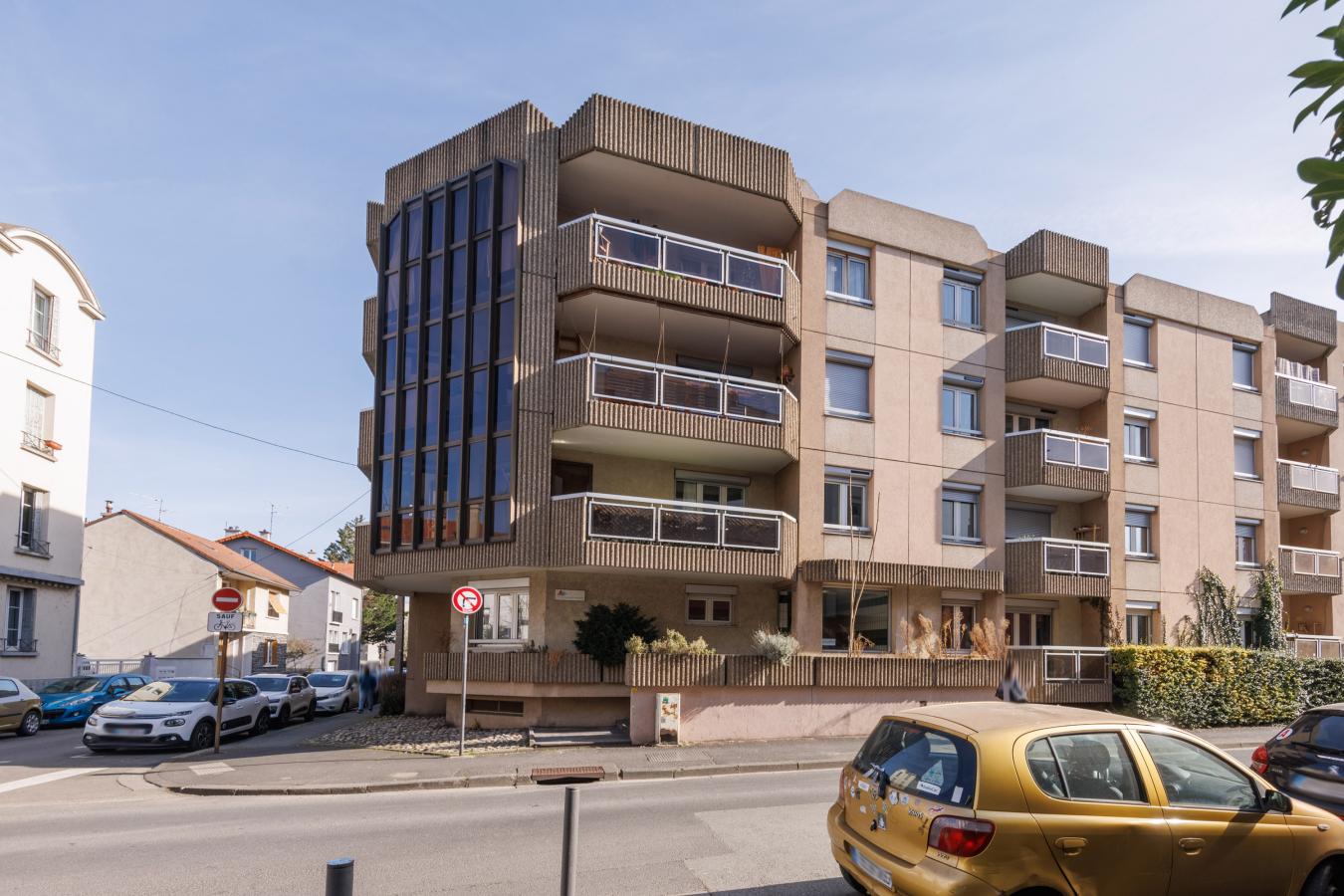 
																			3 pièces - 
																		RDC - 76m² - 130 000 € - Photo #0
