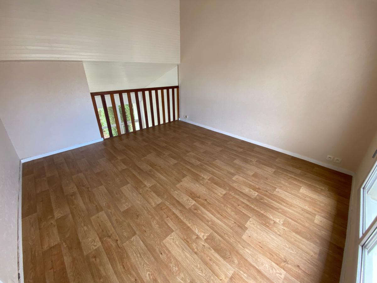 
																																							5 pièces - 
																																						RDC - 104m² - 1 288,63 € - Photo #5