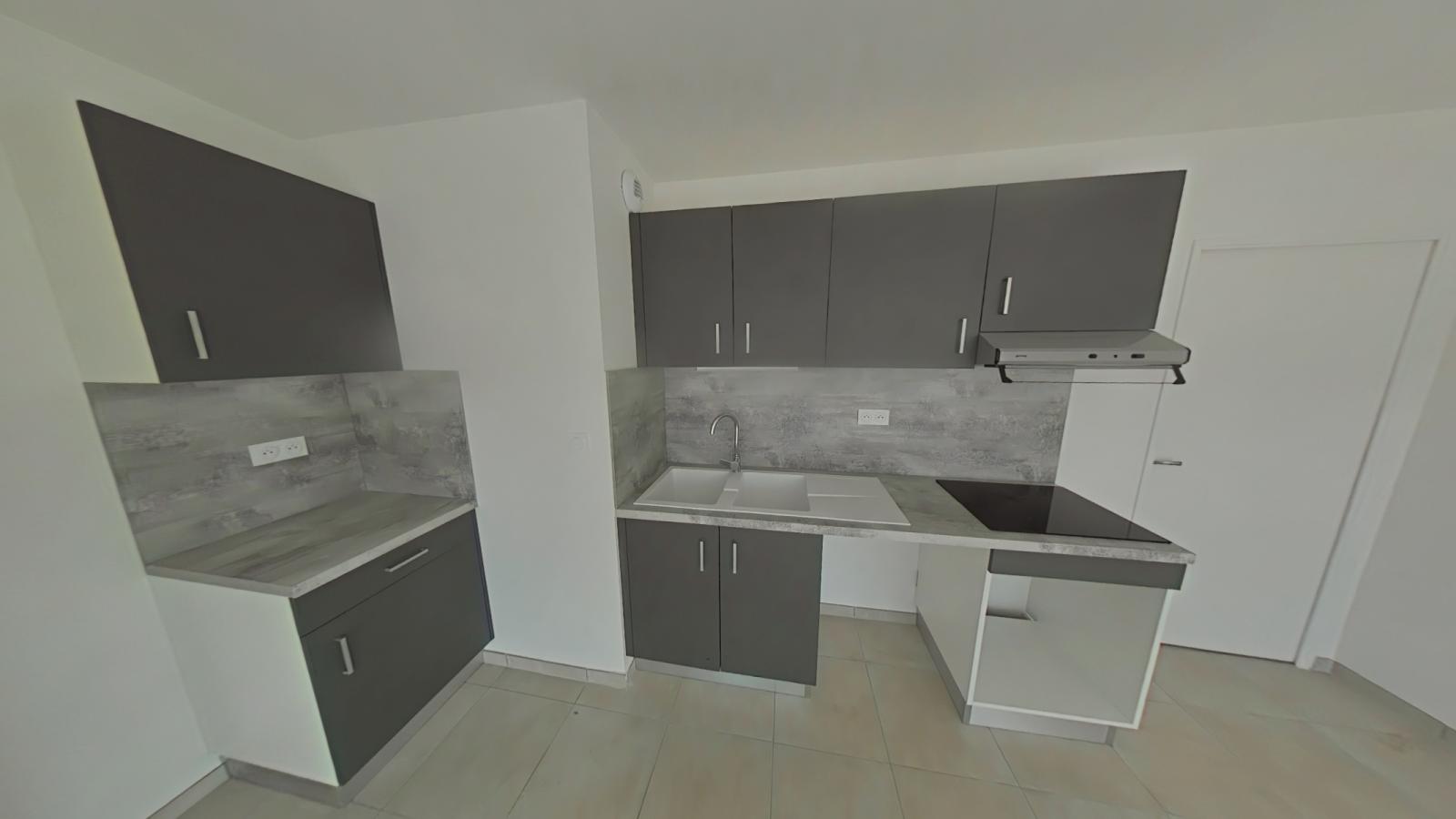 
																																							4 pièces - 
																																						3ème étage - 95m² - 1 265,60 € - Photo #2