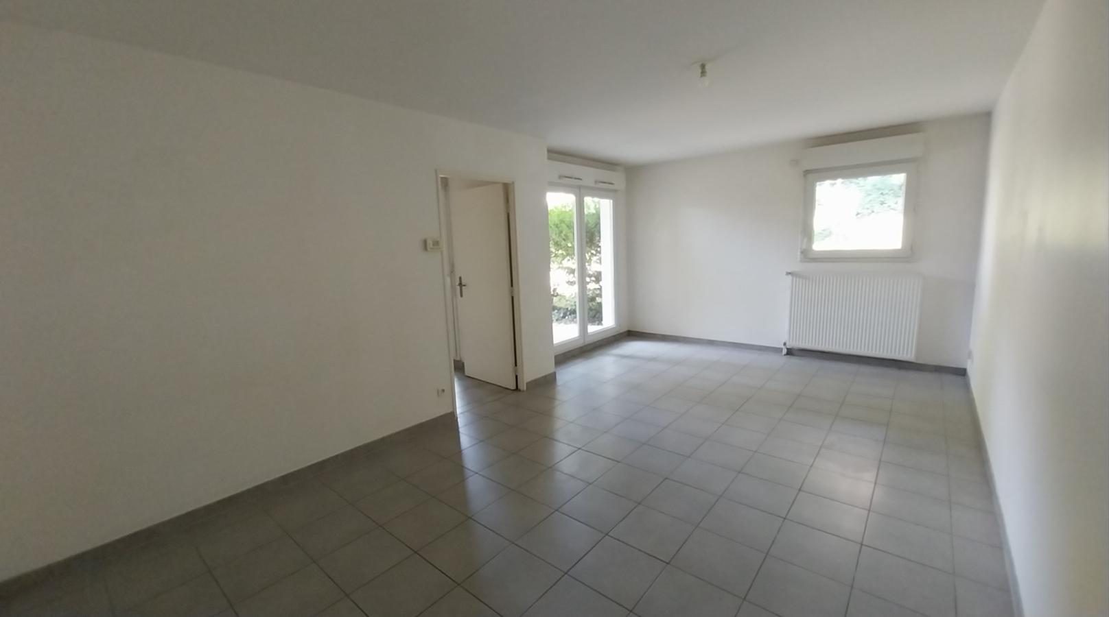 
																			3 pièces - 
																		RDC - 65m² - 822,36 € - Photo #4