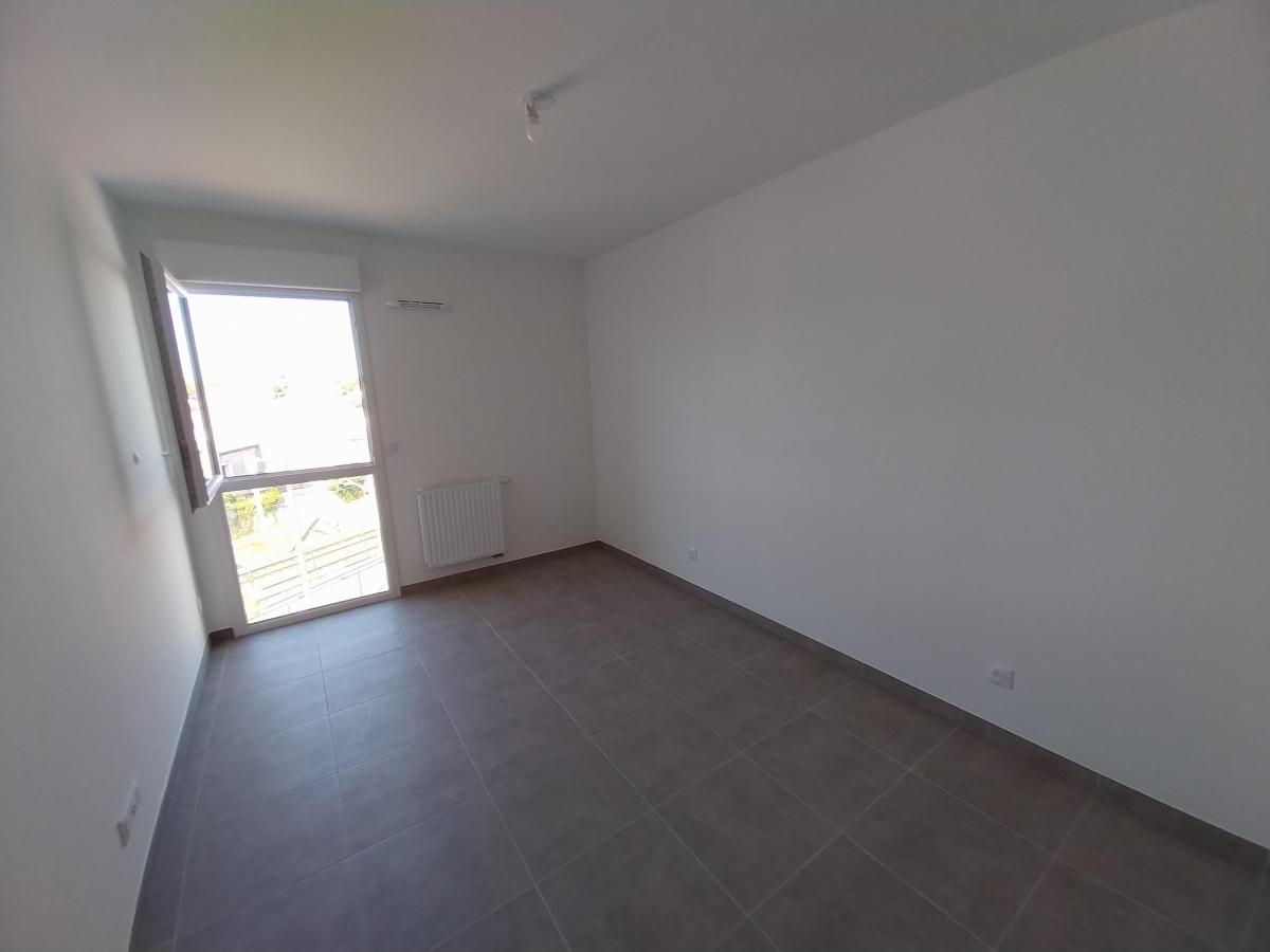 
																																							3 pièces - 
																																						3ème étage - 65m² - 1 115,62 € - Photo #6