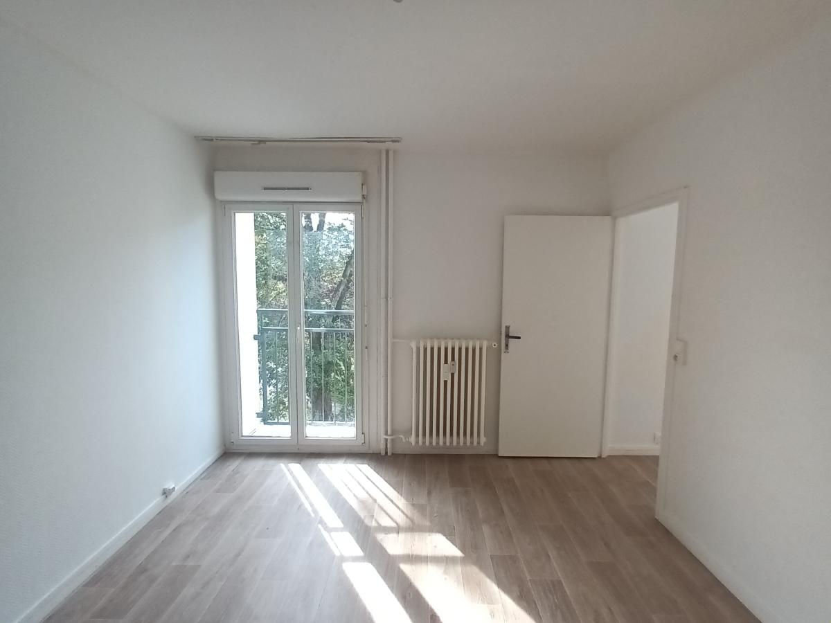 
																			3 pièces - 
																		2ème étage - 66m² - 569,00 € - Photo #6