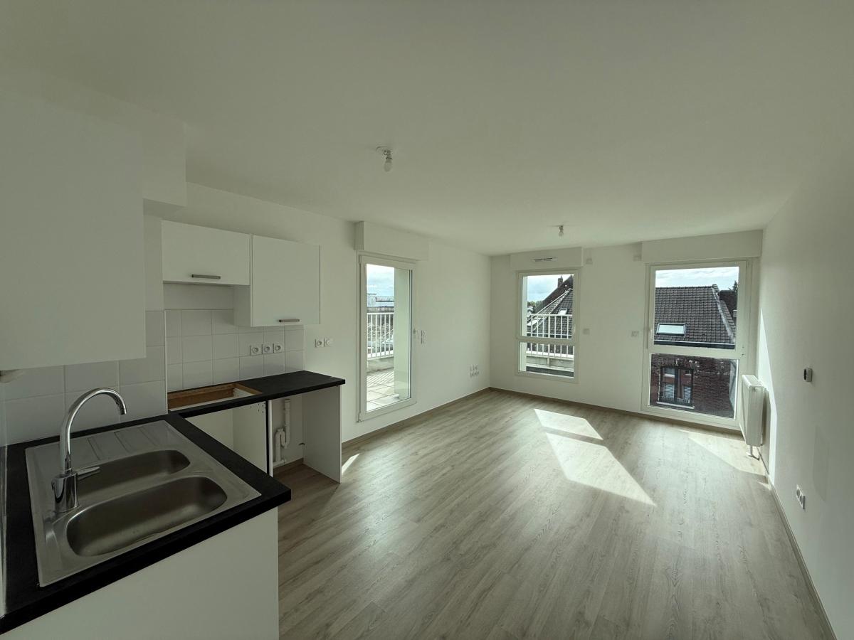 2 pièces - 3ème étage - 45m² - 605,70 € - Photo #1