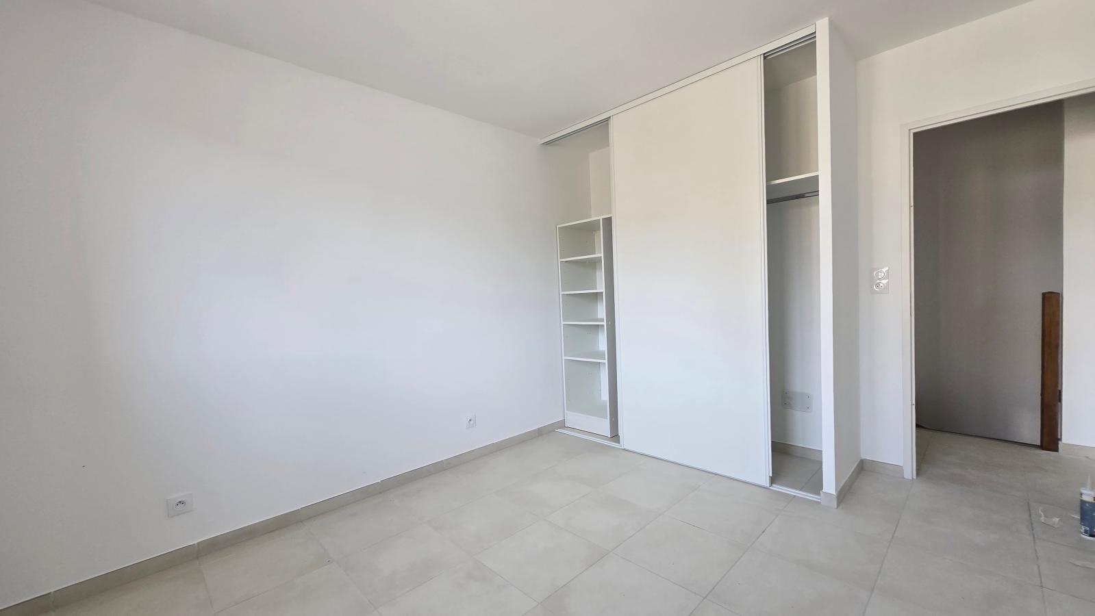 
																																							3 pièces - 
																																						RDC - 60m² - 832,34 € - Photo #4