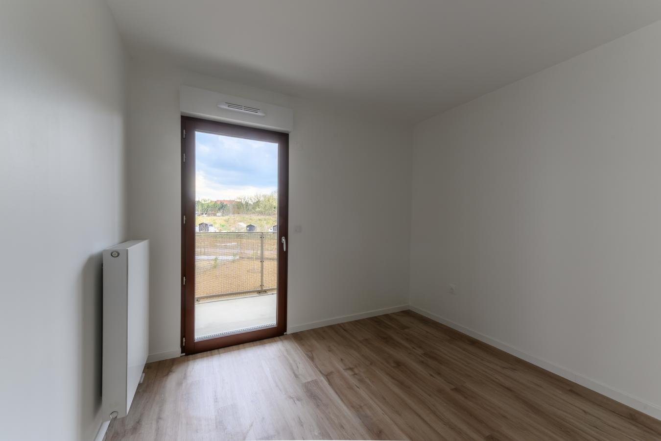 4 pièces - 2ème étage - 81m² - 1 453,28 € - Photo #6