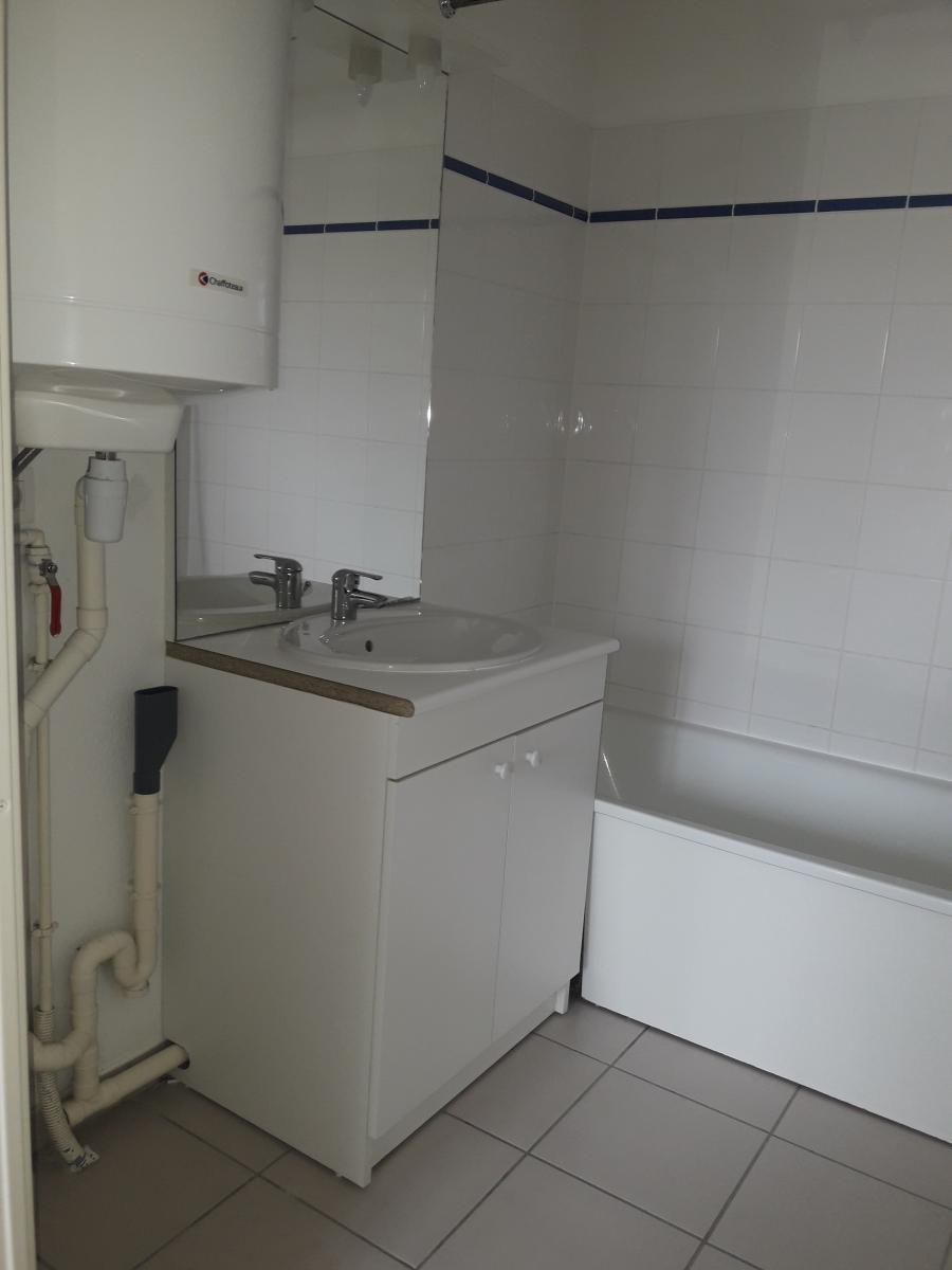 
																			2 pièces - 
																		RDC - 42m² - 643,93 € - Photo #5