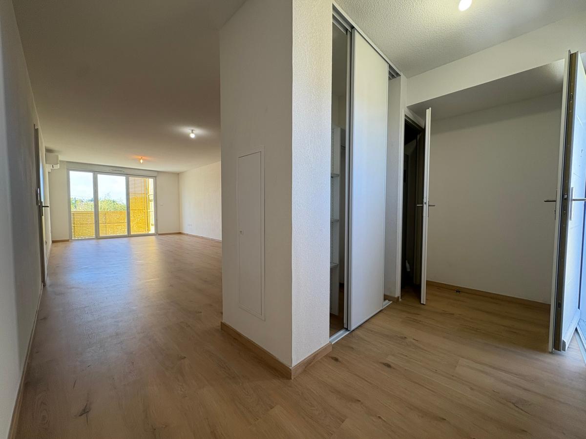 3 pièces - 1er étage - 65m² - 610,55 € - Photo #5