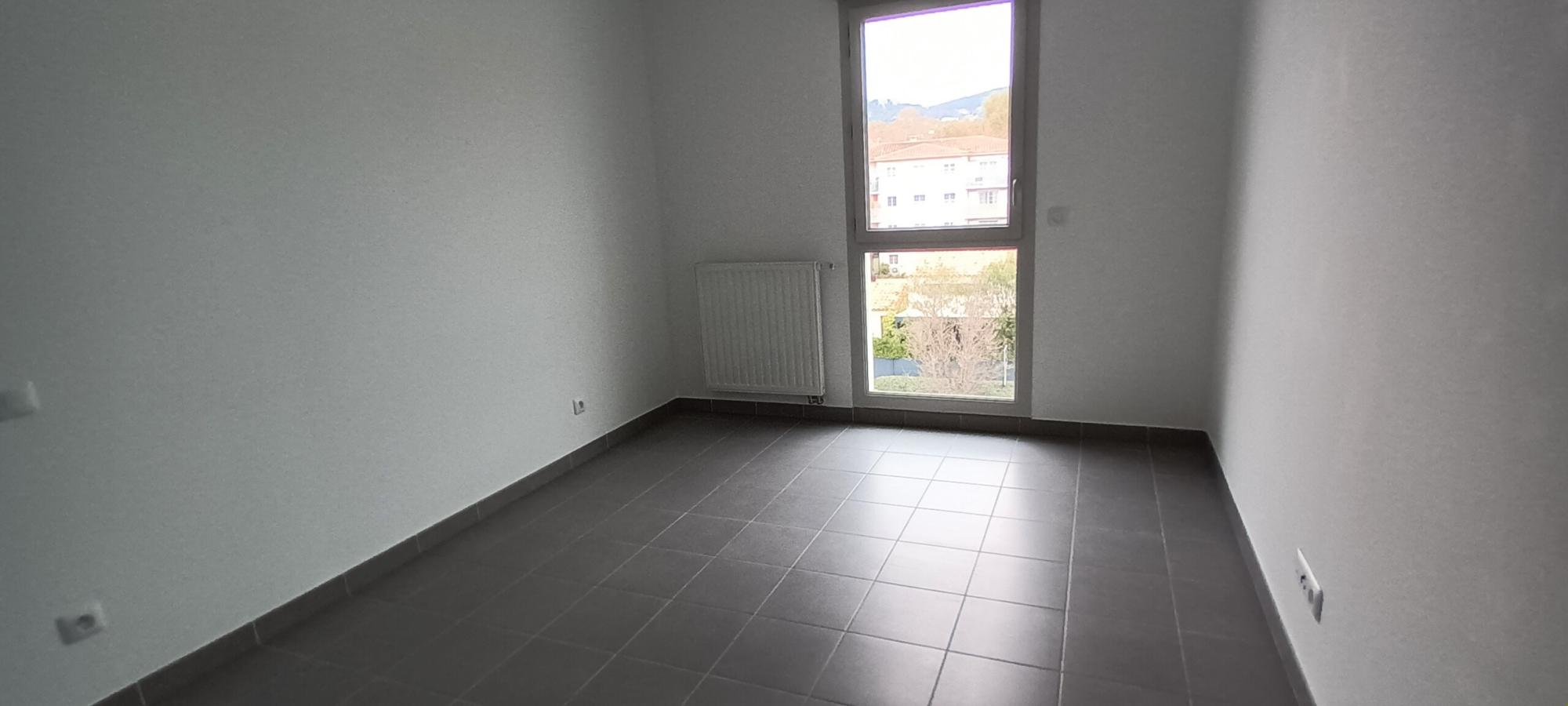 3 pièces - 2ème étage - 57m² - 947,90 € - Photo #6
