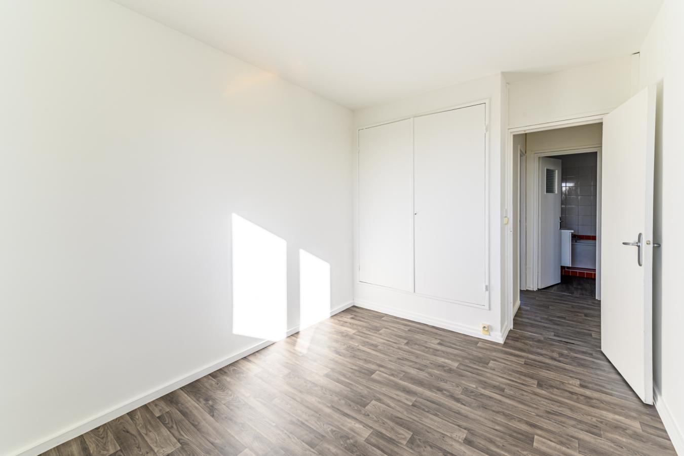 4 pièces -
11ème étage - 71m² - 1 308,24 € - Photo #4