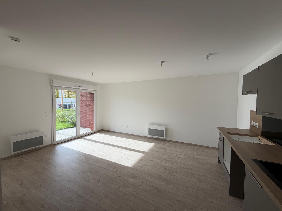 
																																							2 pièces - 
																																						RDC - 47m² - 711,69 € - Photo #1