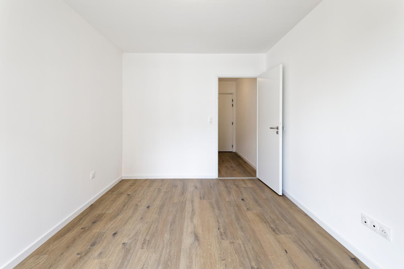 
																																							4 pièces - 
																																						RDC - 82m² - 972,30 € - Photo #6
