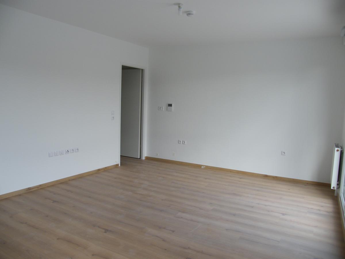 
																			1 pièce - 
																		2ème étage - 35m² - 481,37 € - Photo #3